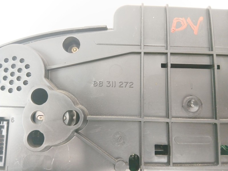 Recambio de cuadro instrumentos para mg mg zt cdti referencia OEM IAM 87001349  