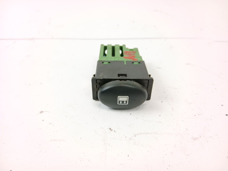 Recambio de interruptor para mg mg zt cdti referencia OEM IAM YUG102030  