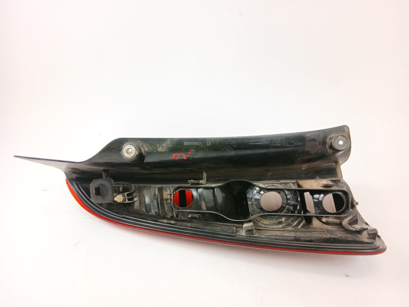 Recambio de piloto trasero derecho para renault espace iv (jk0) 1.9 dci (jk0u) referencia OEM IAM 8200394724  