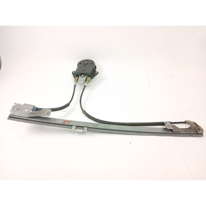 Recambio de elevalunas delantero derecho para citroën jumpy i furgoneta (bs_, bt_, by_, bz_) 1.9 td referencia OEM IAM 111386  