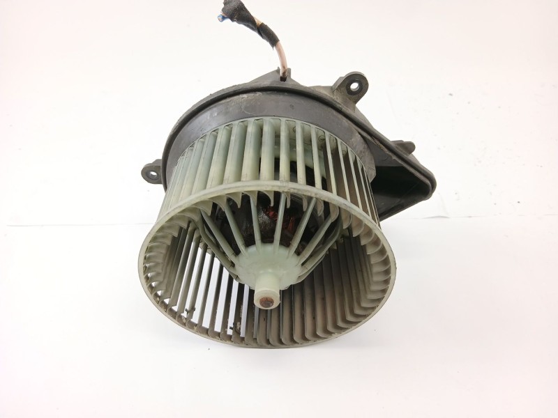 Recambio de motor calefaccion para citroën xsara (n1) 1.9 td referencia OEM IAM 210681233  
