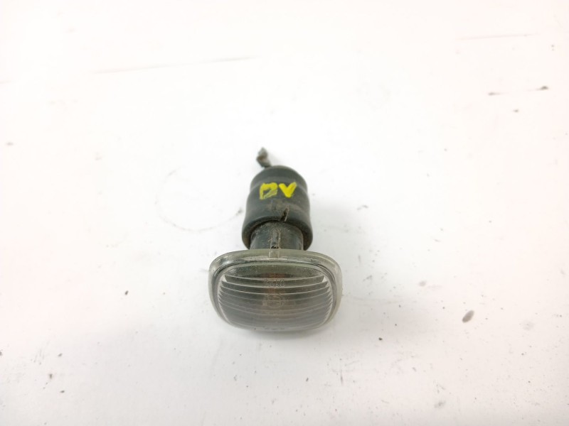 Recambio de piloto lateral izquierdo para audi a3 (8l) 1.9 tdi ambiente referencia OEM IAM   