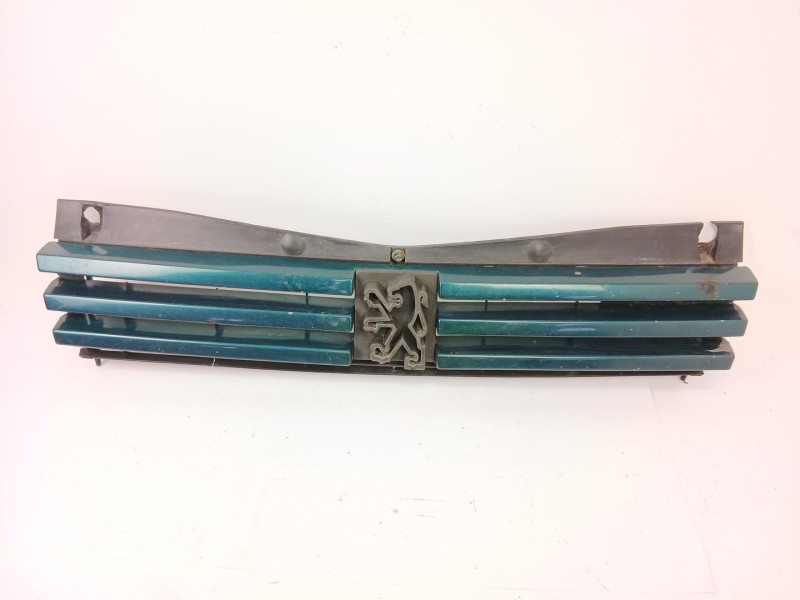 Recambio de rejilla paragolpes delantera para peugeot 205 ii (20a/c) 1.7 diesel referencia OEM IAM 9253108580  