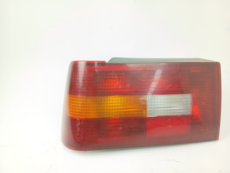 Recambio de piloto trasero izquierdo para volvo 460 (464) 1.8 referencia OEM IAM 293801  