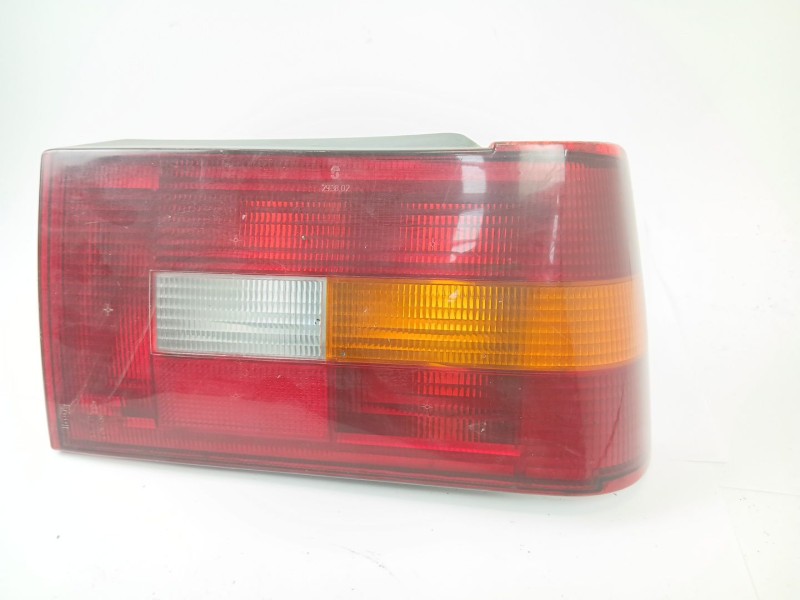Recambio de piloto trasero derecho para volvo 460 (464) 1.8 referencia OEM IAM 293802  