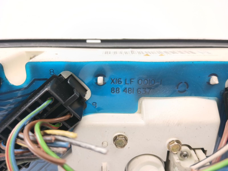 Recambio de cuadro instrumentos para volvo 460 (464) 1.8 referencia OEM IAM 88481637  