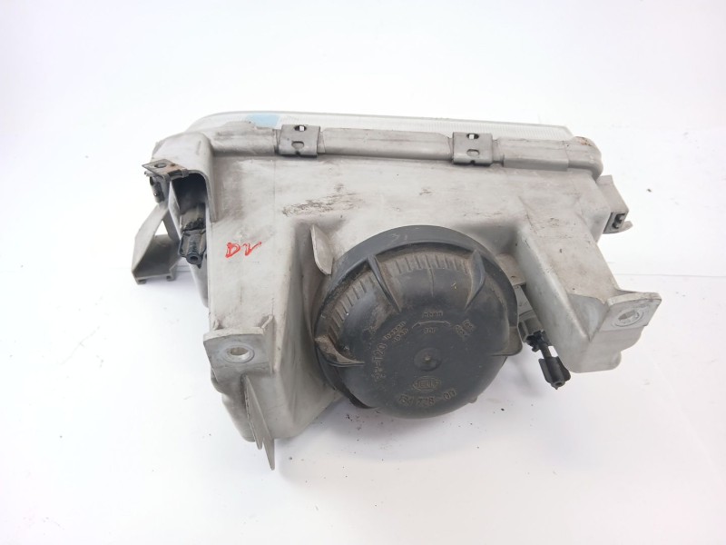 Recambio de faro derecho para volvo 460 (464) 1.8 referencia OEM IAM 13472800  