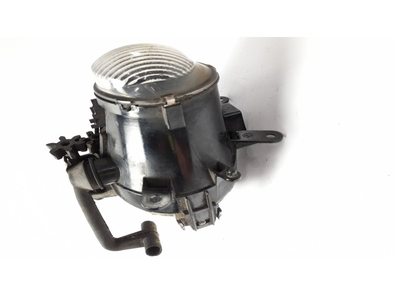 Recambio de faro antiniebla derecho para bmw serie 3 touring (e46) 320d referencia OEM IAM E3E06P  