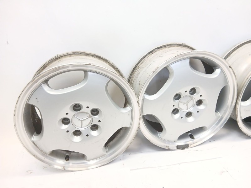 Recambio de juego llantas para mercedes-benz clase clk coupe (bm 208) 2.3 230 compressor (208.347) referencia OEM IAM 2084010102