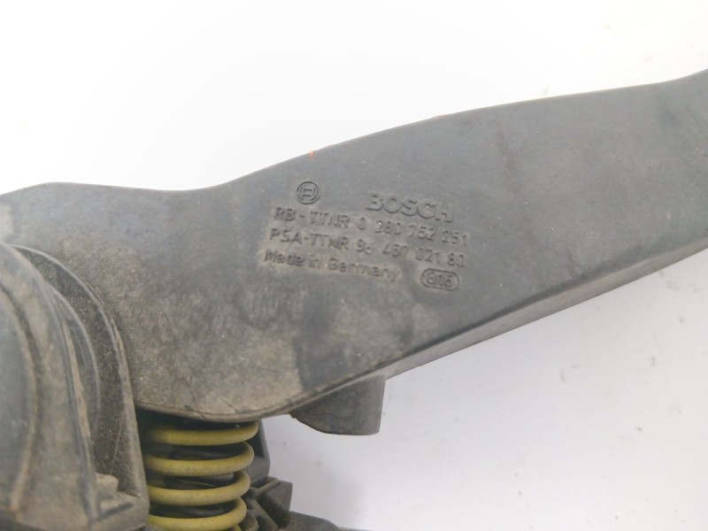 Recambio de pedal acelerador para peugeot 307 (3a/c) 1.6 hdi 110 referencia OEM IAM 9646702180  