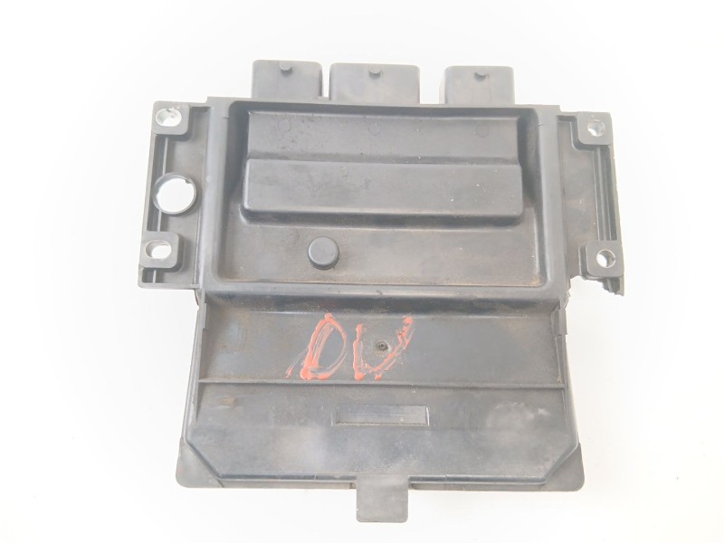Recambio de centralita motor uce para renault clio ii (bb_, cb_) 1.5 dci (b/cb08) referencia OEM IAM 8200303619  