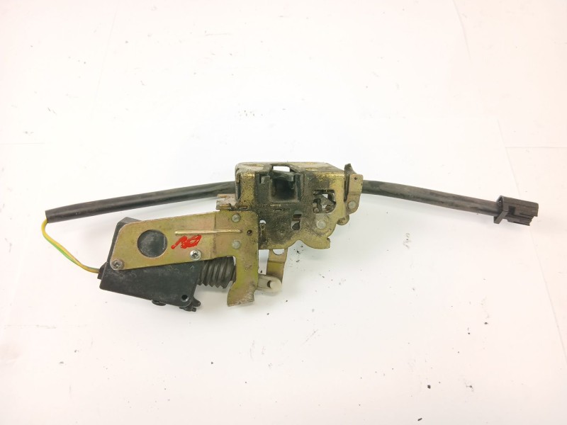 Recambio de cerradura puerta trasera izquierda para volvo 460 (464) 1.8 referencia OEM IAM   