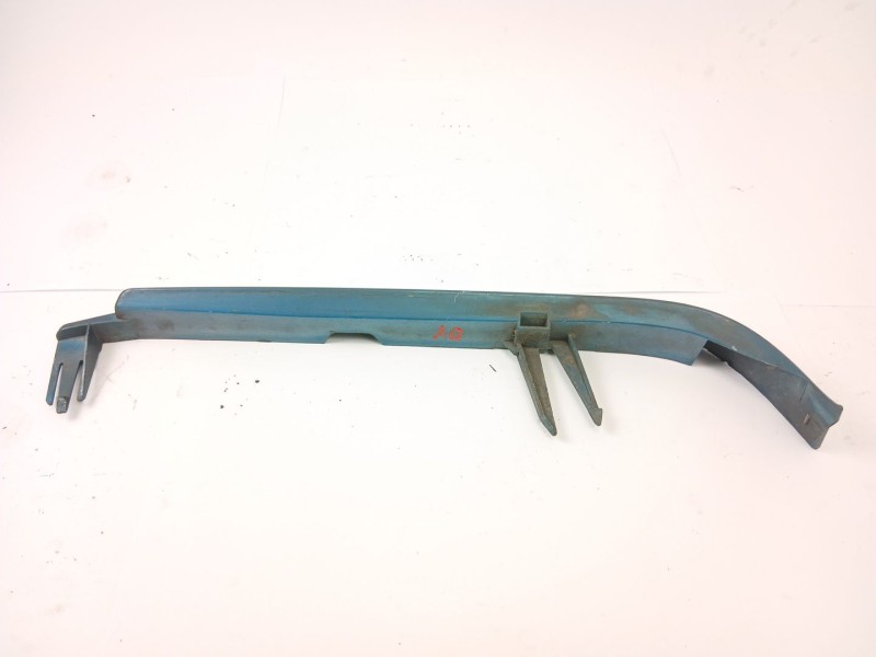 Recambio de moldura para volvo 460 (464) 1.8 referencia OEM IAM   