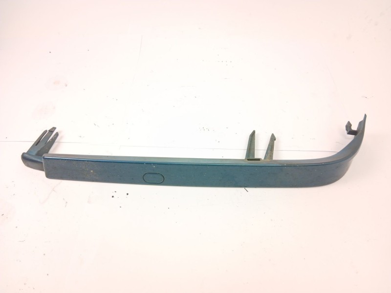 Recambio de moldura para volvo 460 (464) 1.8 referencia OEM IAM   