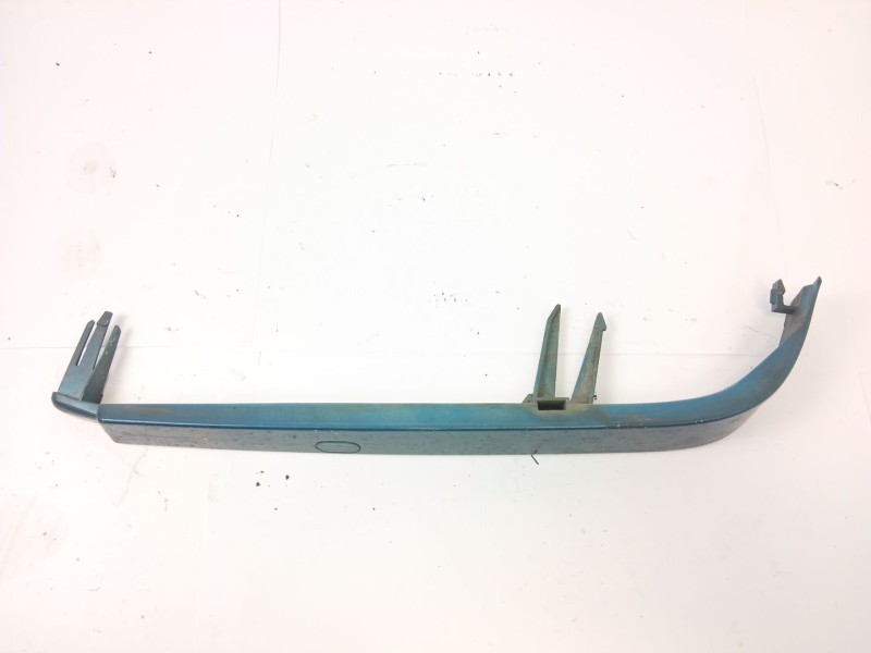 Recambio de moldura para volvo 460 (464) 1.8 referencia OEM IAM   