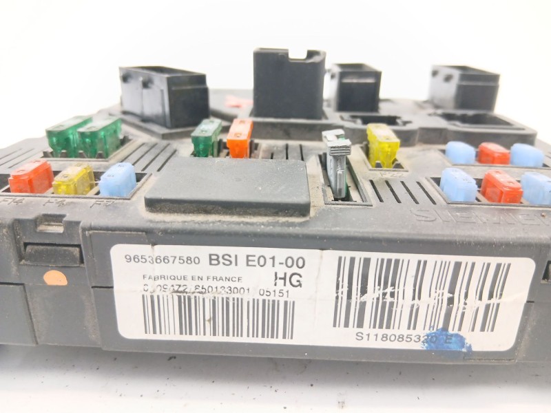 Recambio de caja reles / fusibles para peugeot partner monospace (5_, g_) 1.9 d referencia OEM IAM 118085320E  
