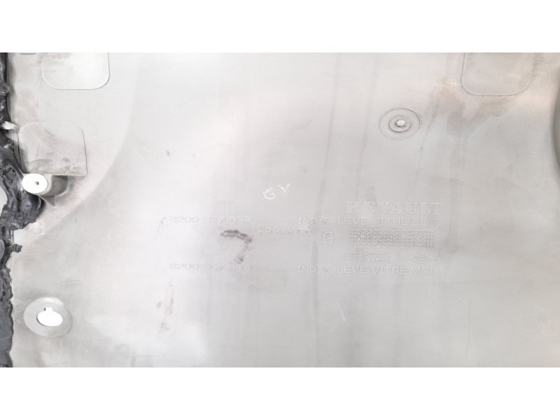 Recambio de guarnecido puerta delantera izquierda para nissan kubistar (x76) 1.5 dci referencia OEM IAM 8200357332 8200357815 