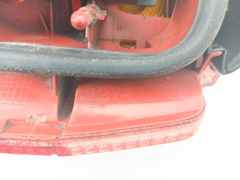 Recambio de piloto trasero izquierdo para peugeot 106 (s2) max d referencia OEM IAM 2274G  