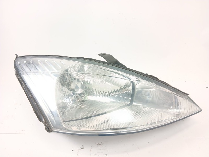 Recambio de faro derecho para ford focus sedán (dfw) 1.6 16v referencia OEM IAM 1AE01019902  