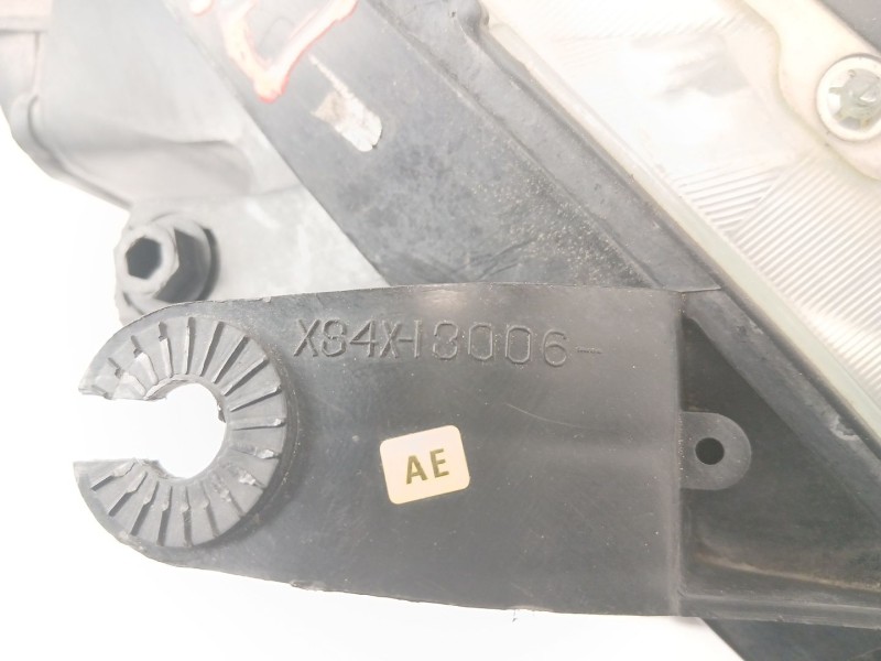 Recambio de faro izquierdo para ford focus sedán (dfw) 1.6 16v referencia OEM IAM XS4X13006AE  