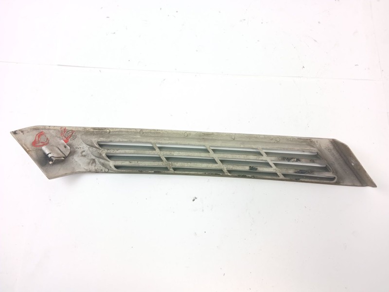 Recambio de rejilla aireadora para mercedes-benz 190 (w201) d 2.5 (201.126) referencia OEM IAM 2016980289KZ  