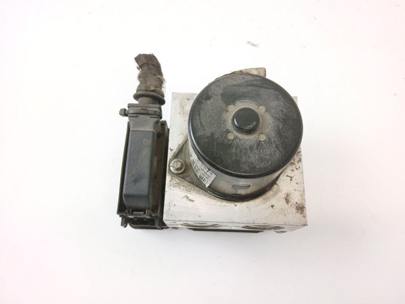 Recambio de abs para opel insignia berlina edition referencia OEM IAM 13328651  