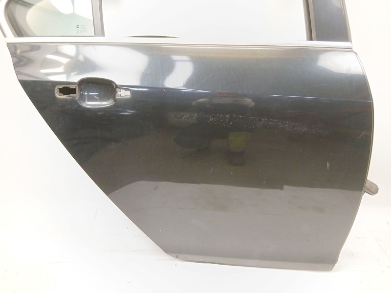 Recambio de puerta trasera derecha para opel insignia berlina edition referencia OEM IAM   