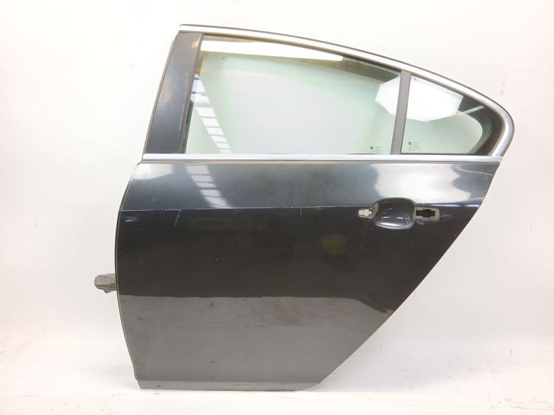 Recambio de puerta trasera izquierda para opel insignia berlina edition referencia OEM IAM   