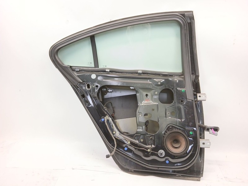 Recambio de puerta trasera izquierda para opel insignia berlina edition referencia OEM IAM   