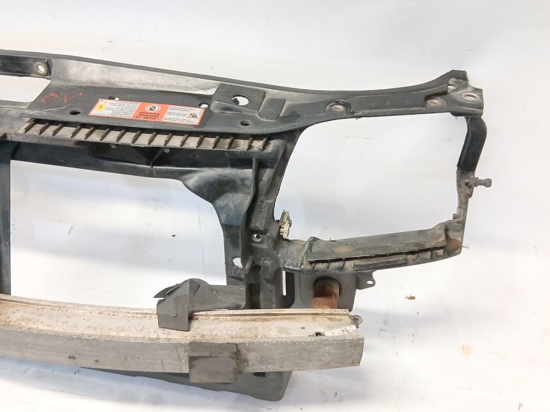 Recambio de panel frontal para audi a3 (8l1) 1.8 referencia OEM IAM   