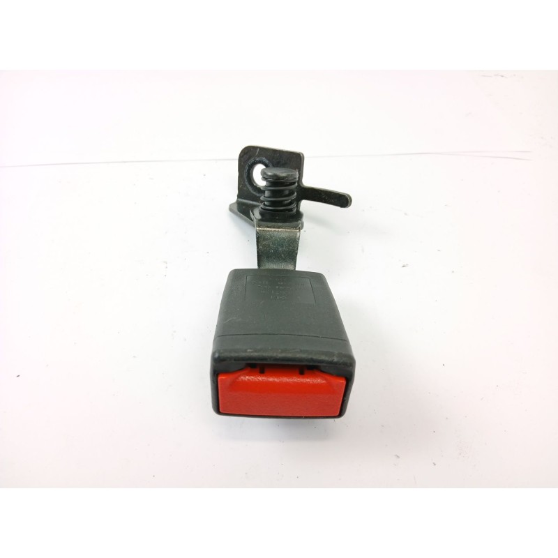 Recambio de enganche cinturon seguridad trasero izquierdo para opel insignia berlina edition referencia OEM IAM 13267139  