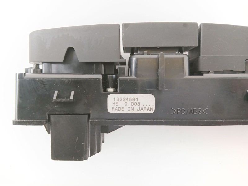 Recambio de warning para opel insignia berlina edition referencia OEM IAM 13324594  