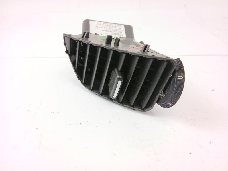 Recambio de rejilla aireadora para opel insignia berlina edition referencia OEM IAM 13282235  