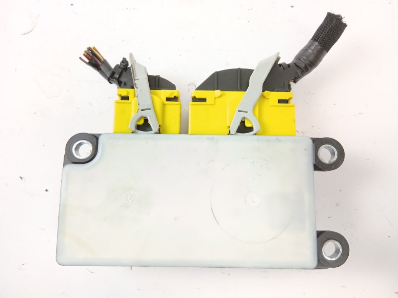 Recambio de centralita airbag para opel insignia berlina edition referencia OEM IAM 404376B6  