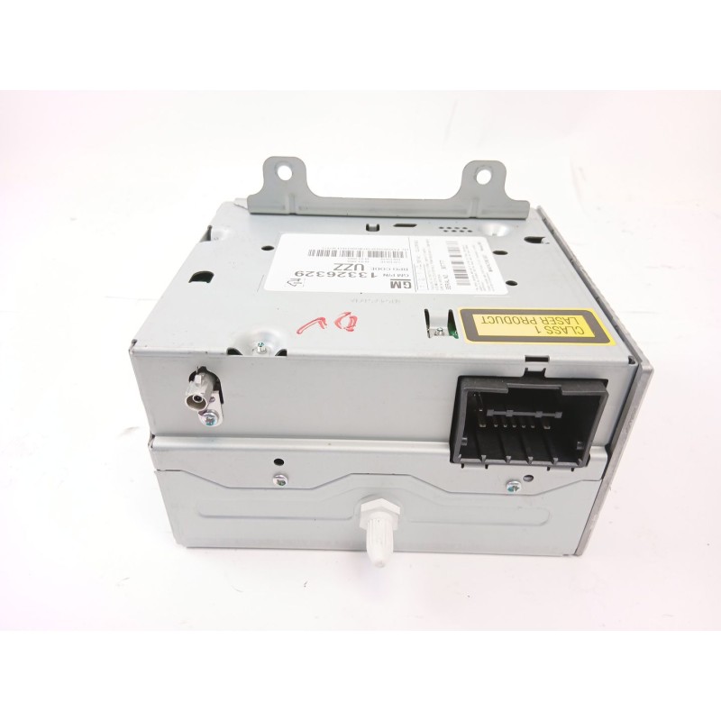 Recambio de sistema audio / radio cd para opel insignia berlina edition referencia OEM IAM 13326329  