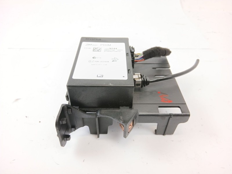 Recambio de modulo electronico para opel insignia berlina edition referencia OEM IAM 688437706  