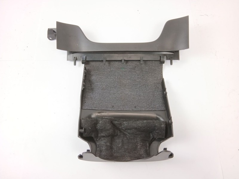Recambio de moldura para opel insignia berlina edition referencia OEM IAM 13306254  