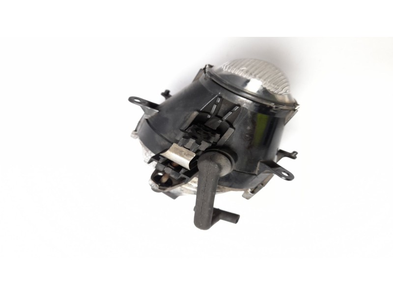 Recambio de faro antiniebla derecho para bmw serie 3 touring (e46) 320d referencia OEM IAM E3E06P  