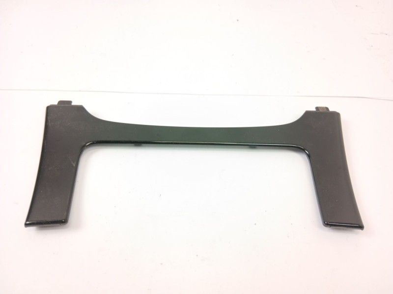 Recambio de moldura para opel insignia berlina edition referencia OEM IAM 353824  