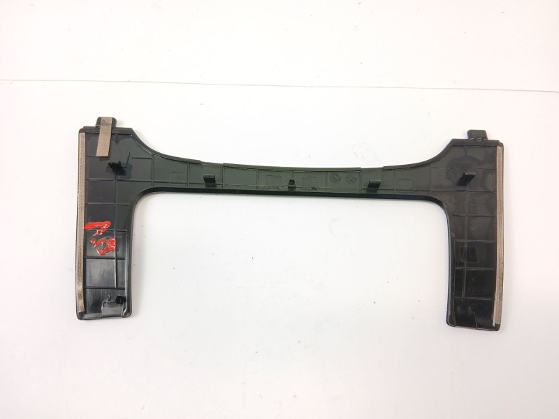 Recambio de moldura para opel insignia berlina edition referencia OEM IAM 353824  