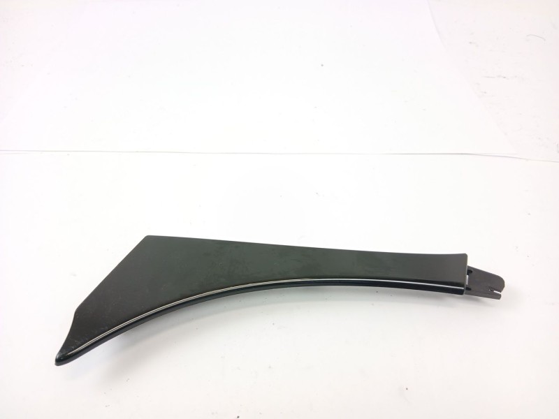 Recambio de moldura para opel insignia berlina edition referencia OEM IAM 13242092  