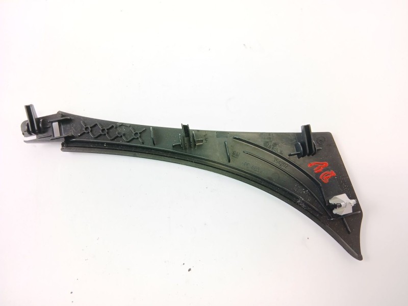 Recambio de moldura para opel insignia berlina edition referencia OEM IAM 13242092  