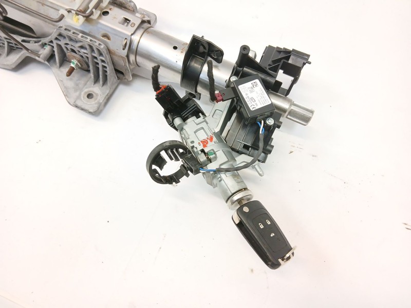 Recambio de columna direccion para opel insignia berlina edition referencia OEM IAM 427878298  