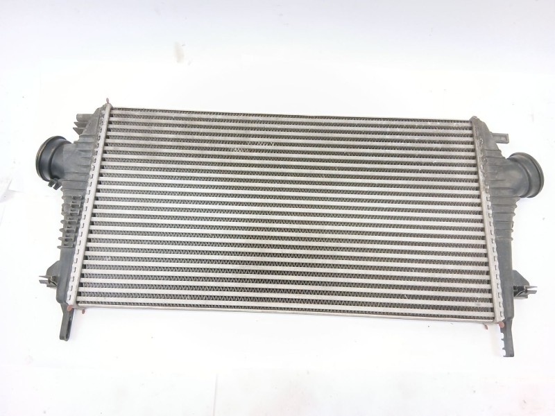 Recambio de intercooler para opel insignia berlina edition referencia OEM IAM 13241751  