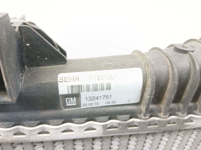 Recambio de intercooler para opel insignia berlina edition referencia OEM IAM 13241751  