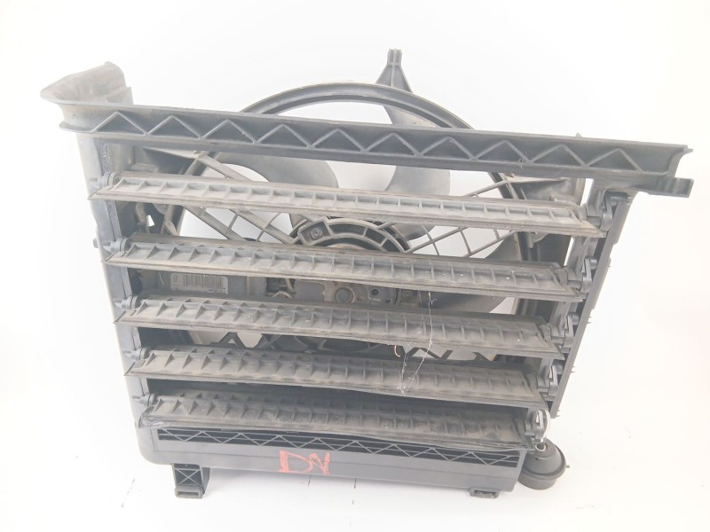Recambio de electroventilador para bmw 3 compact (e46) 320 td referencia OEM IAM 0130303933  