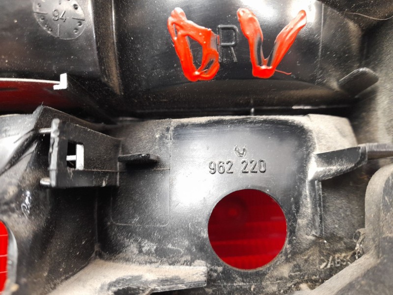 Recambio de piloto trasero derecho para seat ibiza ii (6k1) 1.4 referencia OEM IAM 962220  