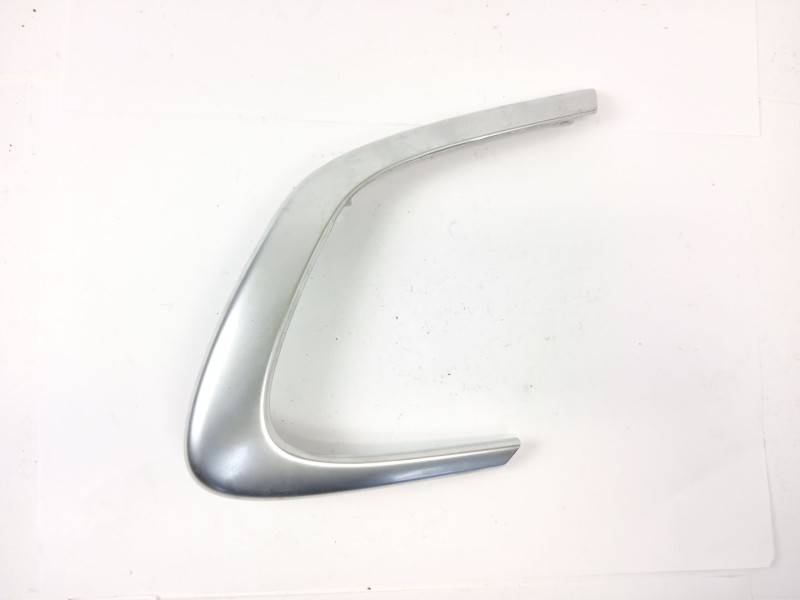 Recambio de moldura para opel insignia berlina edition referencia OEM IAM 13222208  