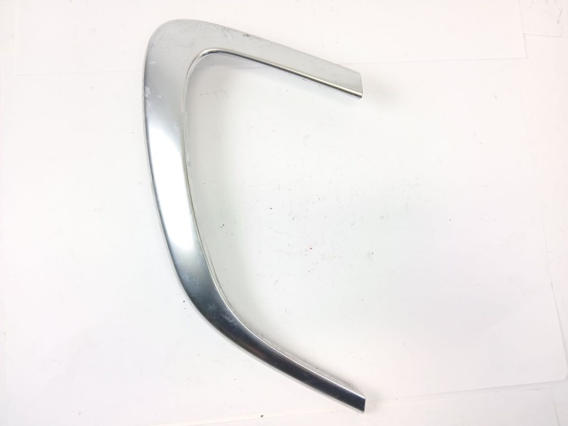 Recambio de moldura para opel insignia berlina edition referencia OEM IAM 13222211  