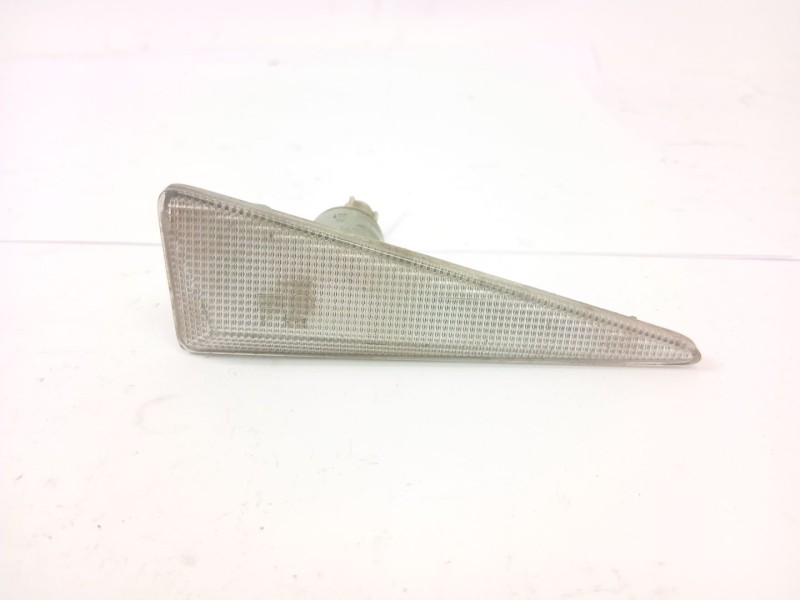 Recambio de piloto lateral izquierdo para renault scenic ii 1.5 dci diesel referencia OEM IAM   
